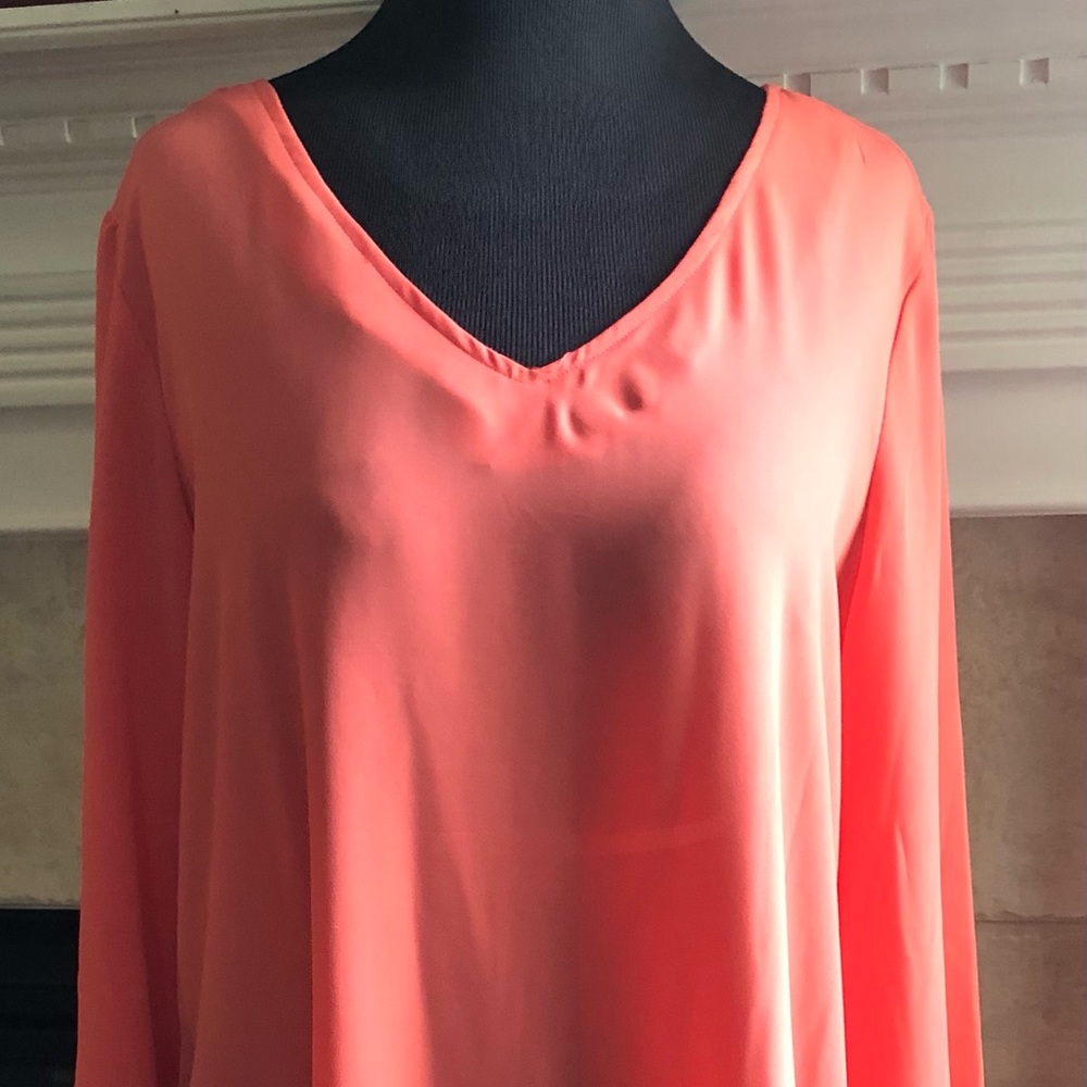 TACERA Blouse Women's NWT Size XL V-Neck Flare Arms Pink = L